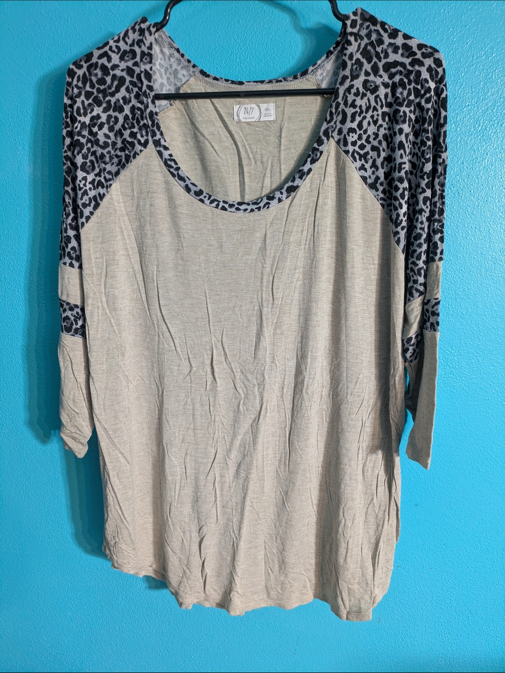 Maurices Cream Raglan Tee‎ with Gray Leopard Sleeves